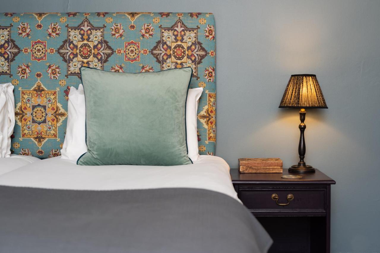 Jersey Arms Hotel Bicester Esterno foto