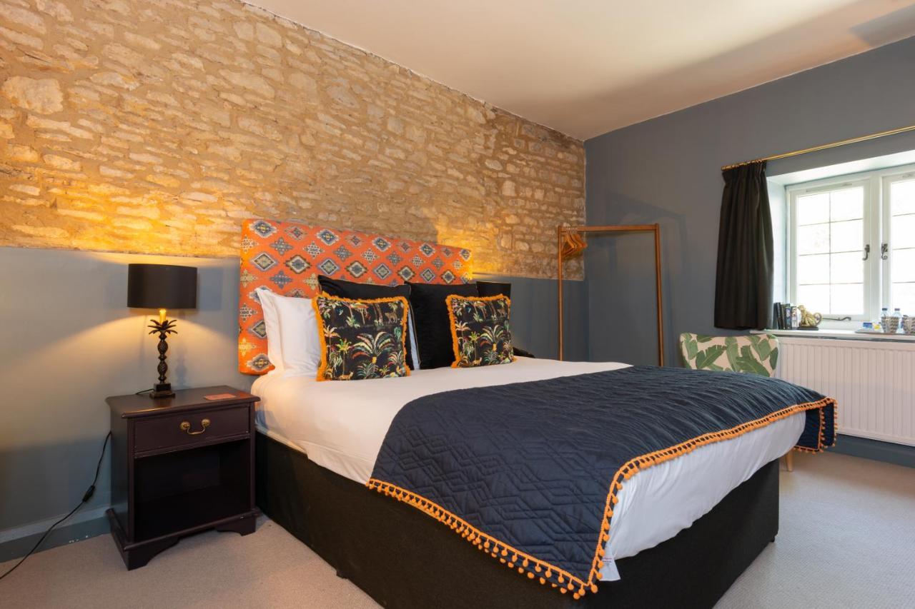 Jersey Arms Hotel Bicester Esterno foto