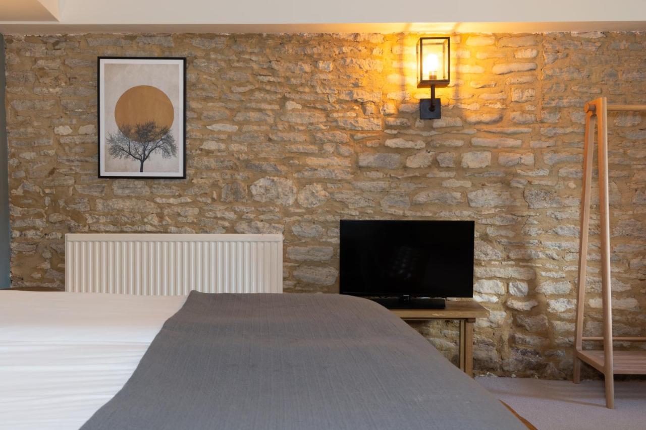 Jersey Arms Hotel Bicester Esterno foto