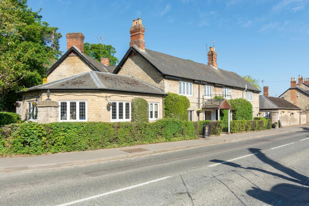 Jersey Arms Hotel Bicester Esterno foto
