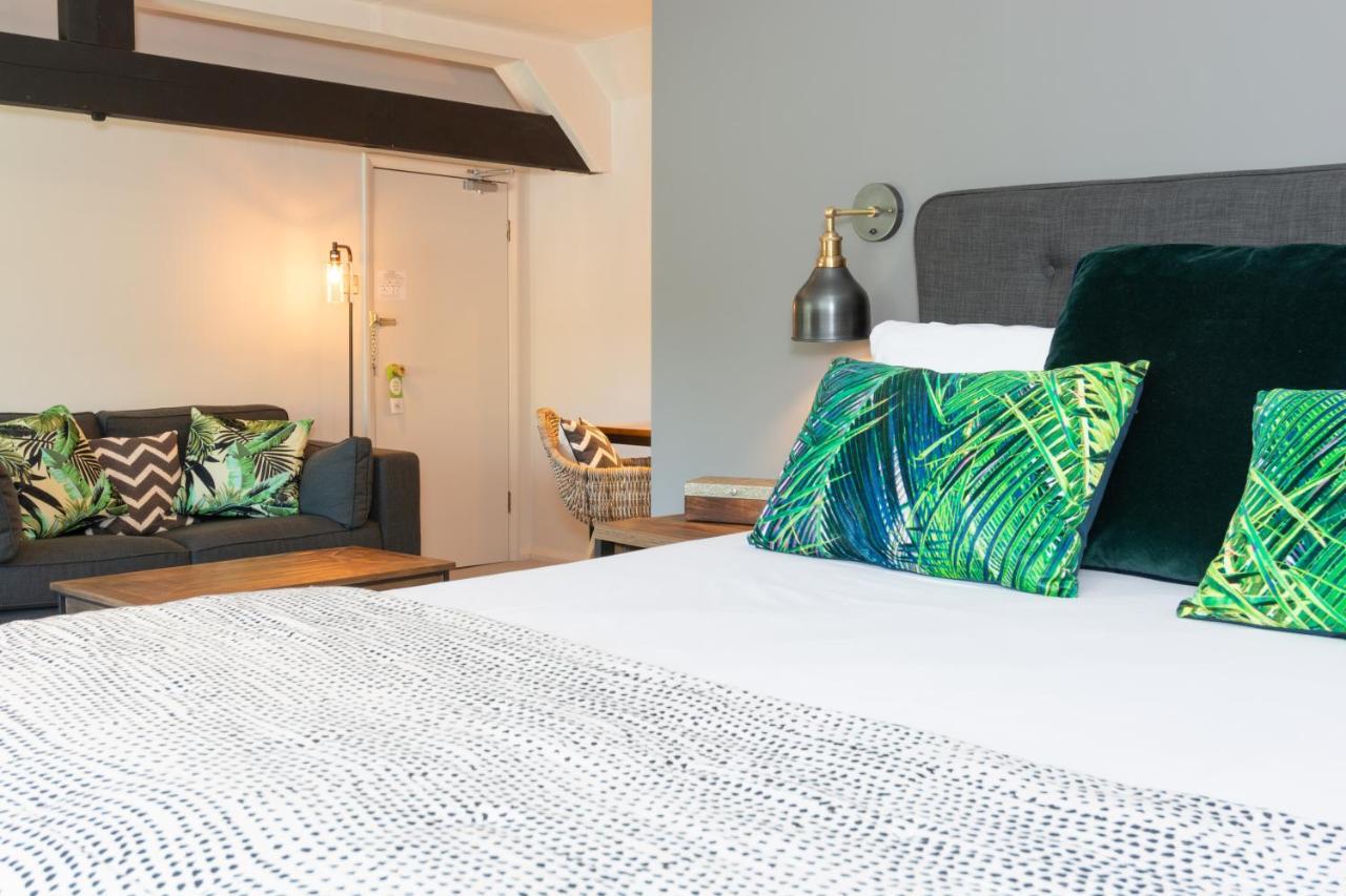Jersey Arms Hotel Bicester Esterno foto