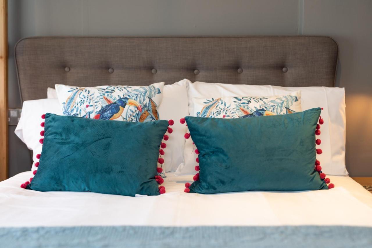 Jersey Arms Hotel Bicester Esterno foto