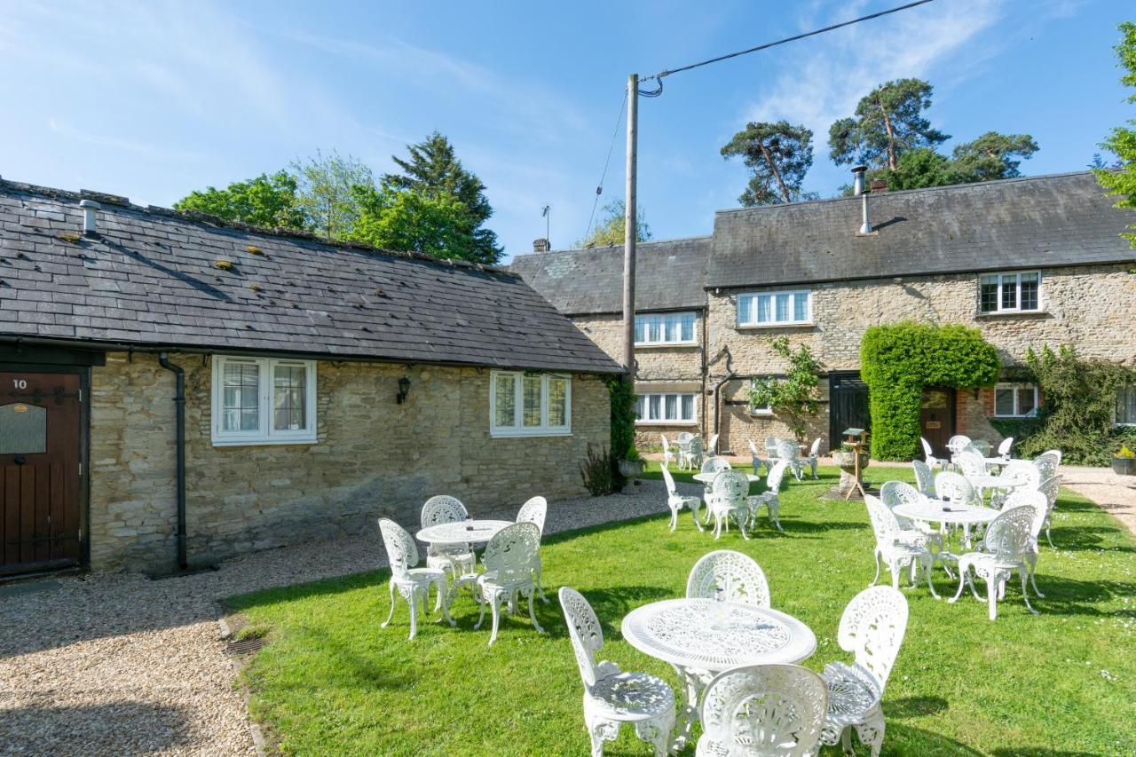 Jersey Arms Hotel Bicester Esterno foto