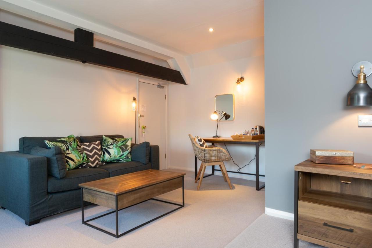 Jersey Arms Hotel Bicester Esterno foto