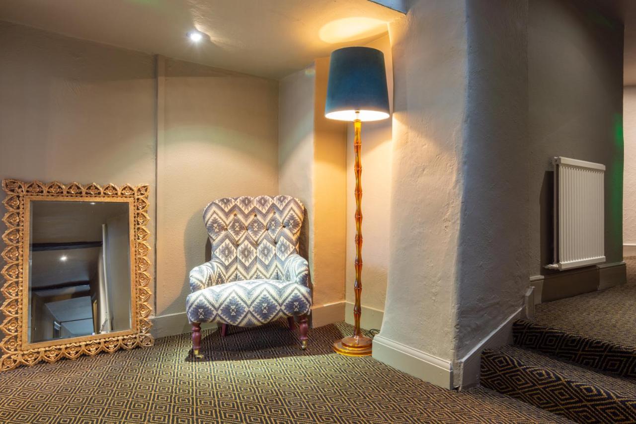 Jersey Arms Hotel Bicester Esterno foto